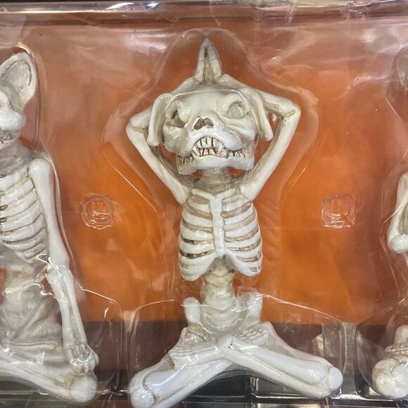 Home Decor Ornaments Yoga Skull Statues Set - Small Resin Sculpture Skeleton - Picture 5 of 7